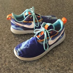 Nike Roshe One/Run Print, size 3Y